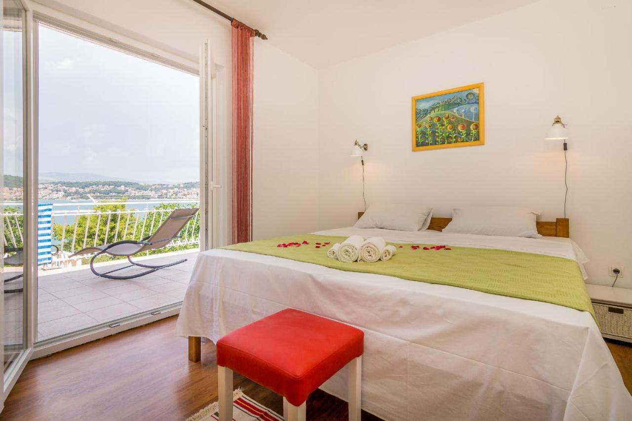Apartment "On The Beach" 特罗吉尔 外观 照片